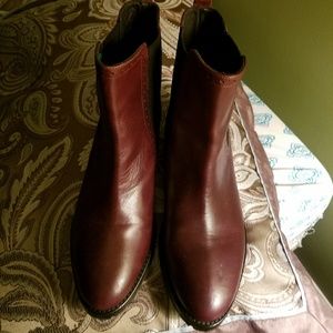 Barbara Barbieri deep maroune boots